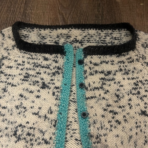 DIY homemade cotton (I think maybe wool) slight crop knit cardigan EUC it fits M - Picture 5 of 12